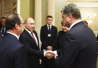 Порошенко, Путин, рукопожатие Порошенко, Путин, рукопожатие