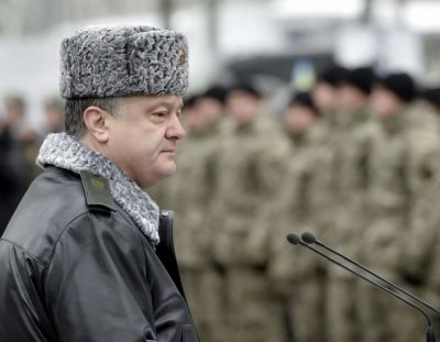 Порошенко усилил уголовную ответственности военных Порошенко усилил уголовную ответственности военных
