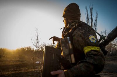 Силовики на Донбассе, иллюстрация Силовики на Донбассе, иллюстрация