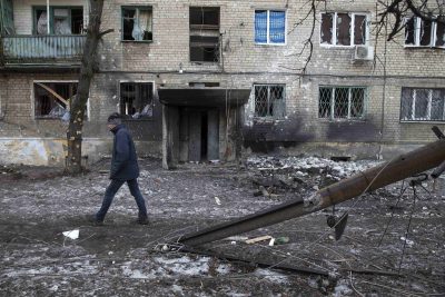 В Дебальцево не осталось ни одного целого дома В Дебальцево не осталось ни одного целого дома
