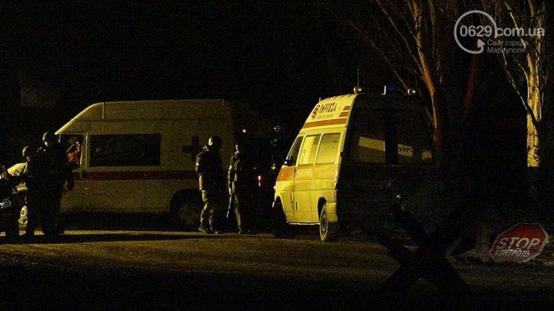 В "Азове" показали, как эвакуировали десятки жителей Широкино в Мариуполь