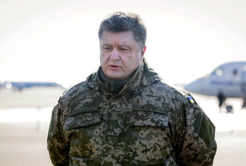 Порошенко отправился в Эмираты на крупнейшую выставку оружия и технологий