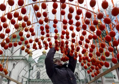 В центре Киева открылся Всеукраинский фестиваль писанок