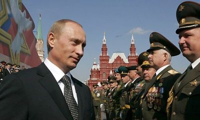 Владимир Путин на Красной площади.