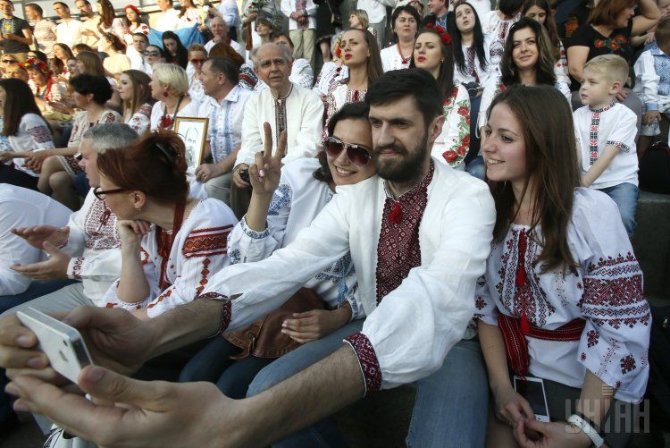 День вишиванки 2020: коли і як українці відзначають свято День вишиванки 2020: коли і як українці відзначають свято