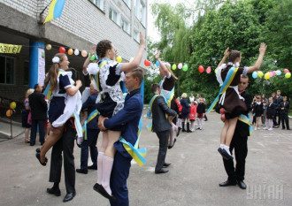 Последний звонок в Житомирской области Последний звонок в Житомирской области