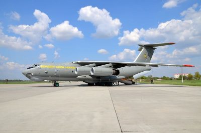 Эвакуация украинцев из Непала отложена: не могут починить самолет