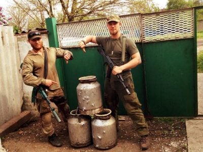 Боец "Правого сектора" рассказал о карательной экспедиции на фронте: уничтожили 4 "алкоточки"