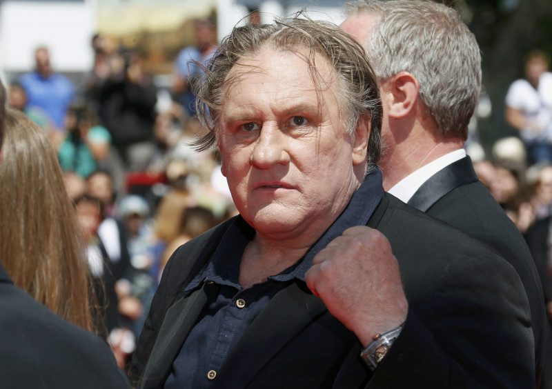 Жерар Депардье покрестился в православного в соборе РПЦ