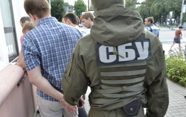 Задержание террориста, иллюстрация Задержание террориста, иллюстрация
