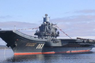 Журналисты узнали, что на крейсере Адмирал Кузнецов пожар мог произойти из-за мусора, узнали журналисты - Новости России Журналисты узнали, что на крейсере Адмирал Кузнецов пожар мог произойти из-за мусора, узнали журналисты - Новости России