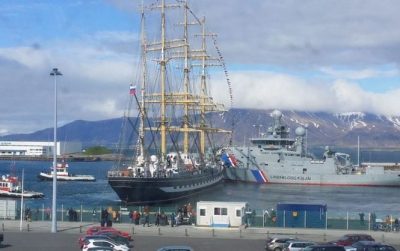 В Исландии российский парусник "Крузенштерн" протаранил корабли береговой охраны