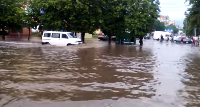 По Киеву и области снова объявлено штормовое предупреждение
