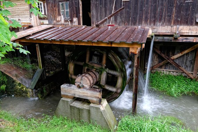 Водная мельница Водная мельница