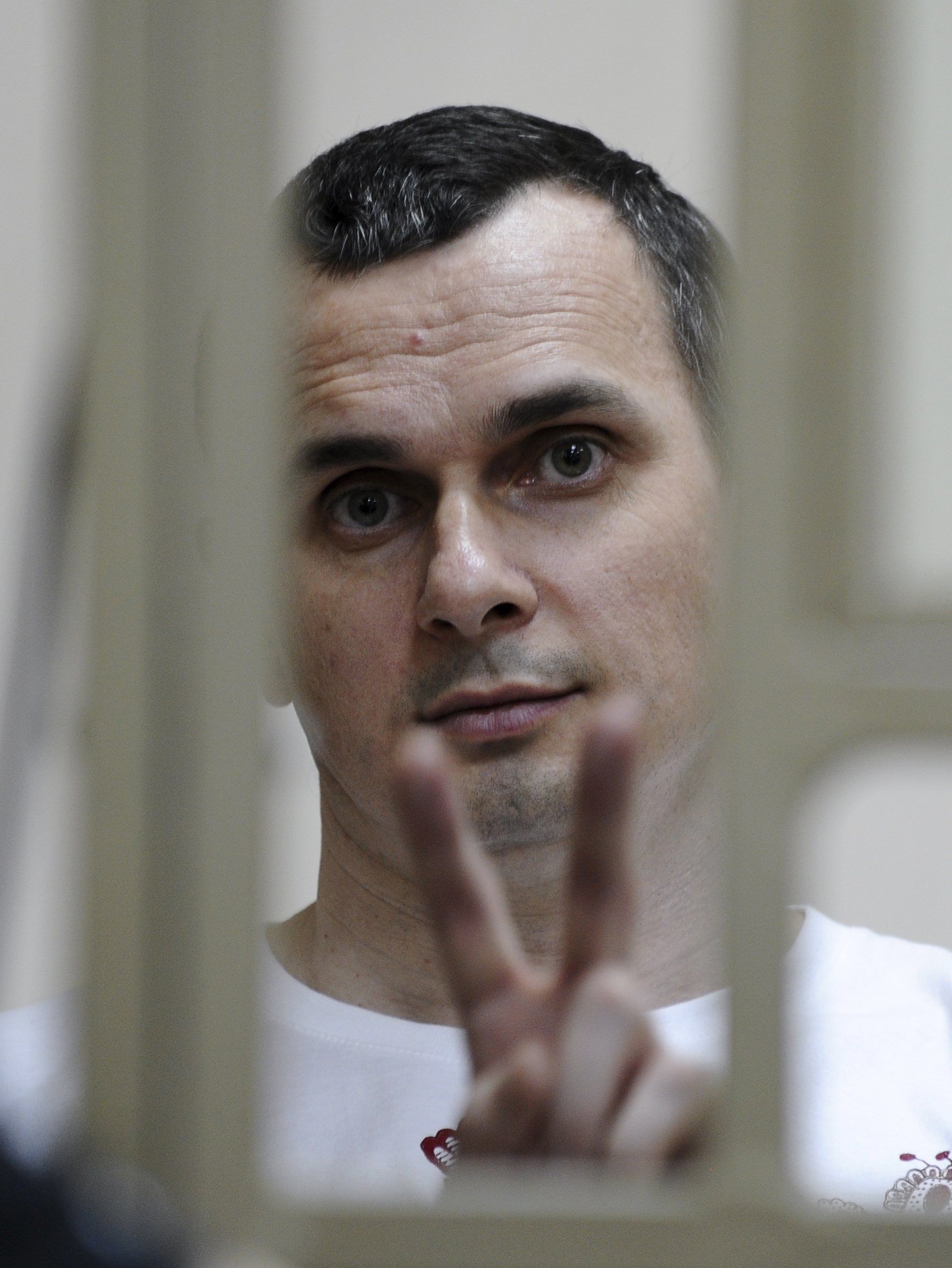Курт Волкер полагает, что в РФ Олега Сенцова лишили свободы, чтобы нейтрализовать как политического противника Курт Волкер полагает, что в РФ Олега Сенцова лишили свободы, чтобы нейтрализовать как политического противника