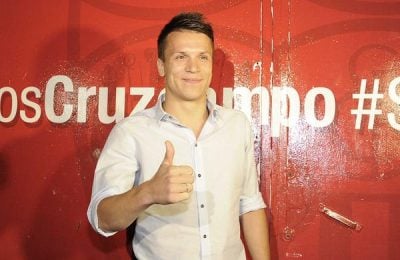 Коноплянка прошел медкомиссию и стал игроком "Севильи": опубликовано видео
