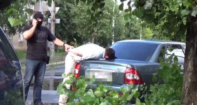 Один из задержанных чиновников Один из задержанных чиновников