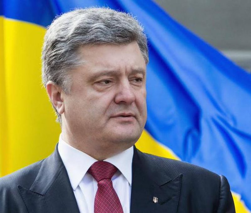 Порошенко о контрабанде янтаря: уже есть первые задержанные