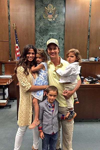 Метью Макконахі з родиною Метью Макконахі з родиною