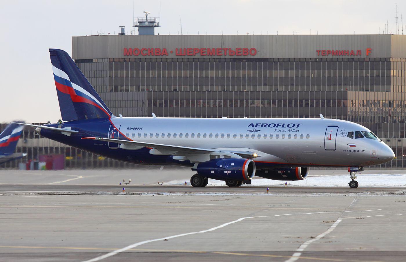 Катастрофа в Шереметьево: в России отменили более 30 рейсов на скандальный Сухой Суперджет-100