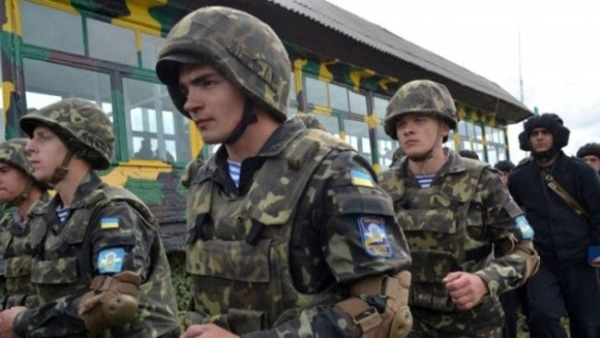 В Украине объявлено о всеобщей мобилизации: Зеленский подписал указ