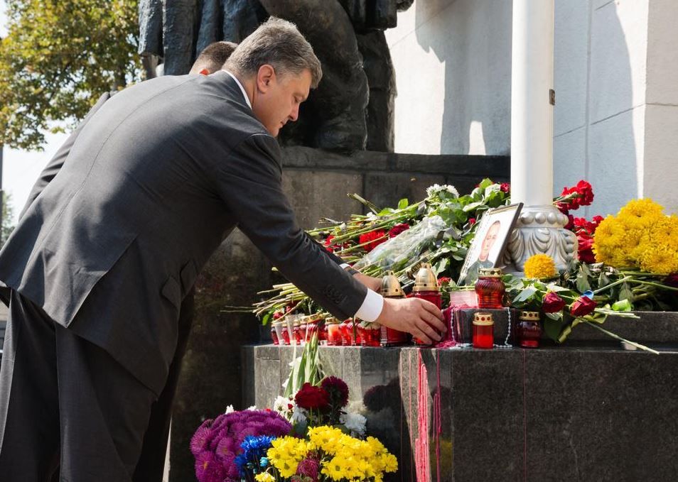 / @poroshenko / @poroshenko