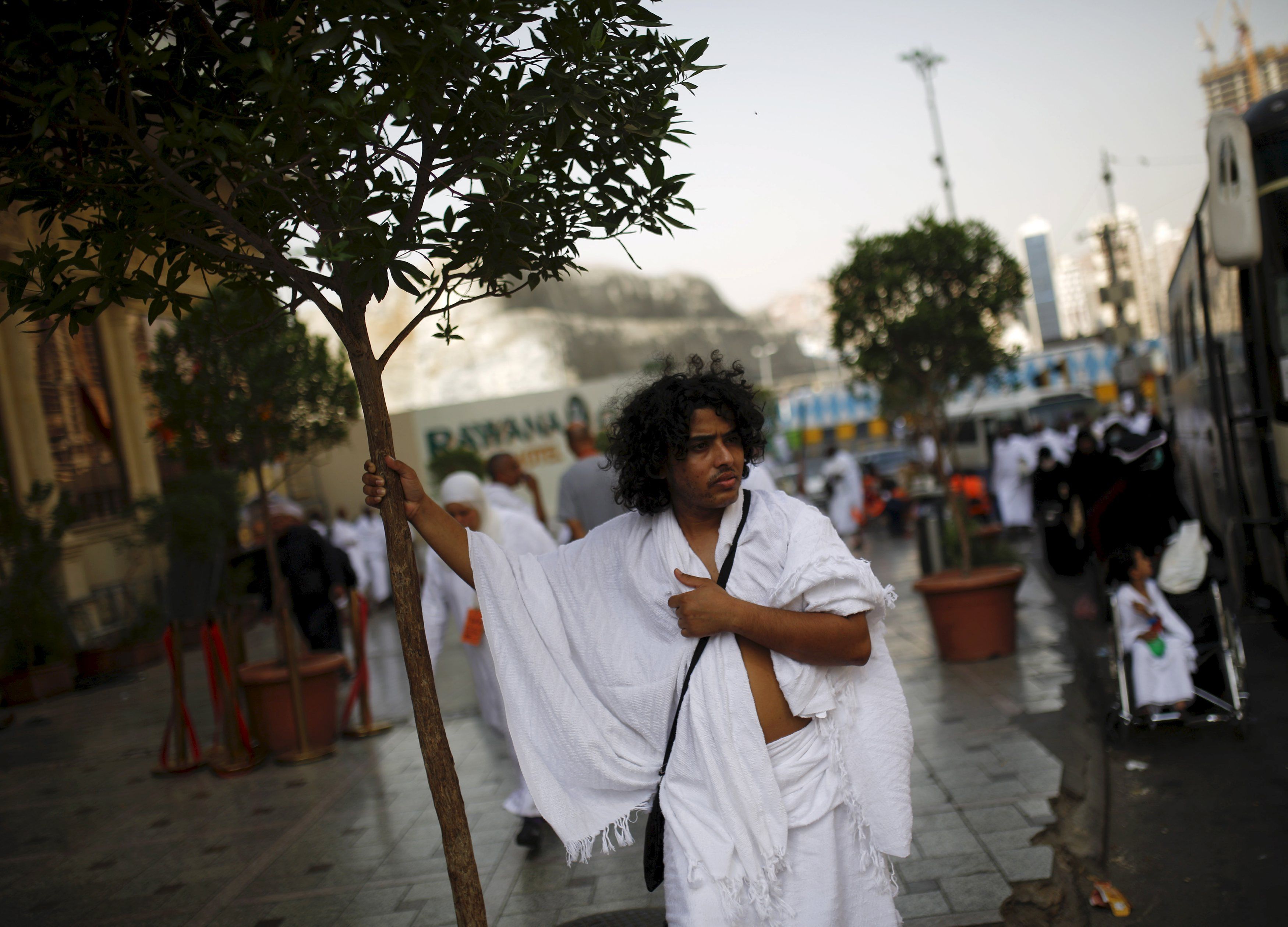 Мусульмане всего мира сегодня празднуют Курбан-байрам: опубликованы фото