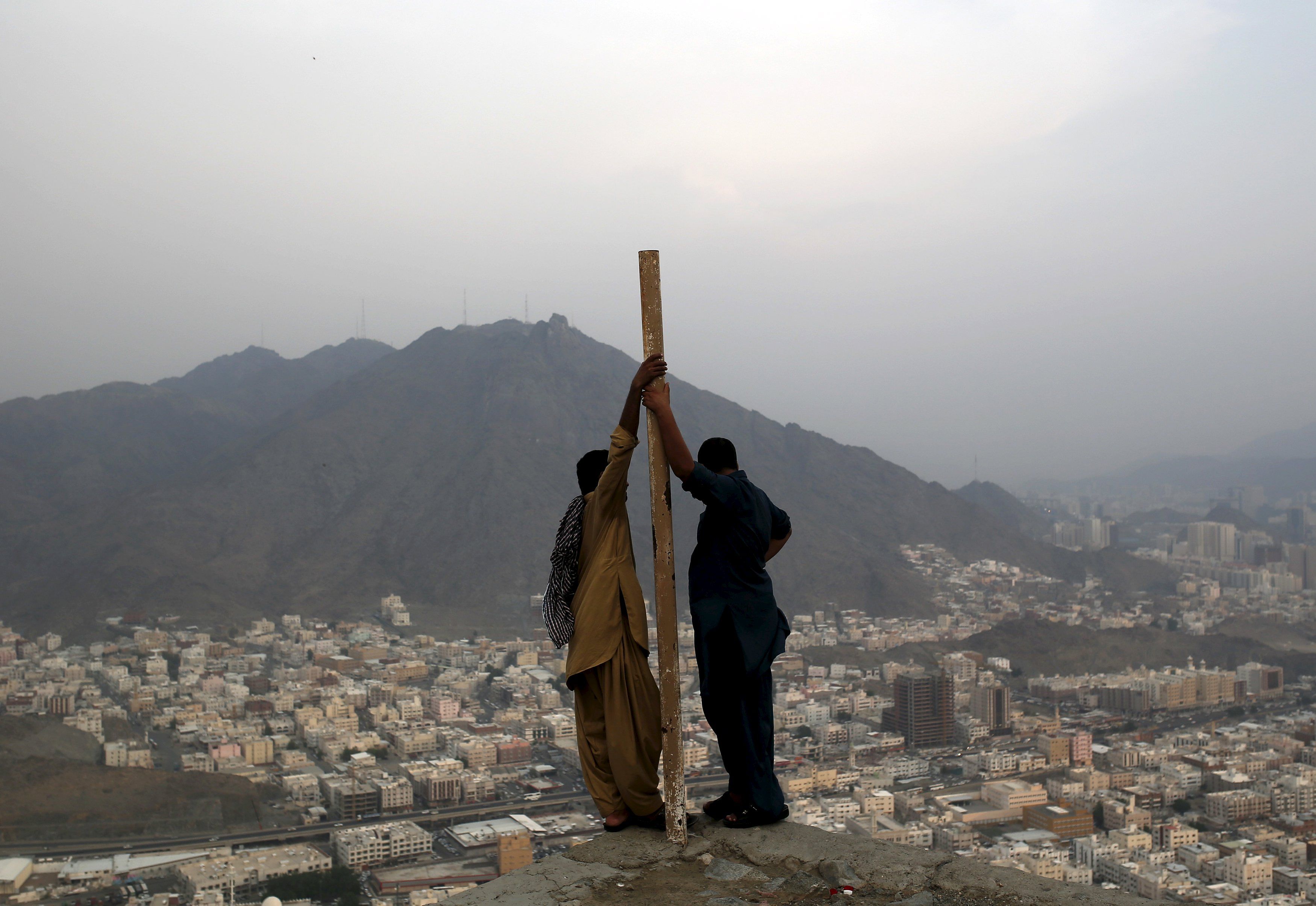 Мусульмане всего мира сегодня празднуют Курбан-байрам: опубликованы фото