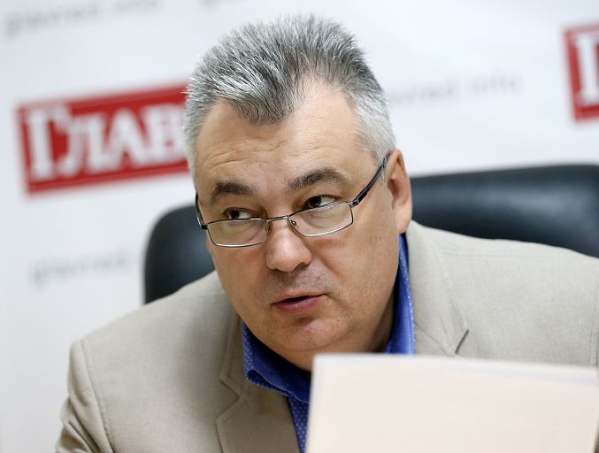 Дмитро Снєгирьов Дмитро Снєгирьов