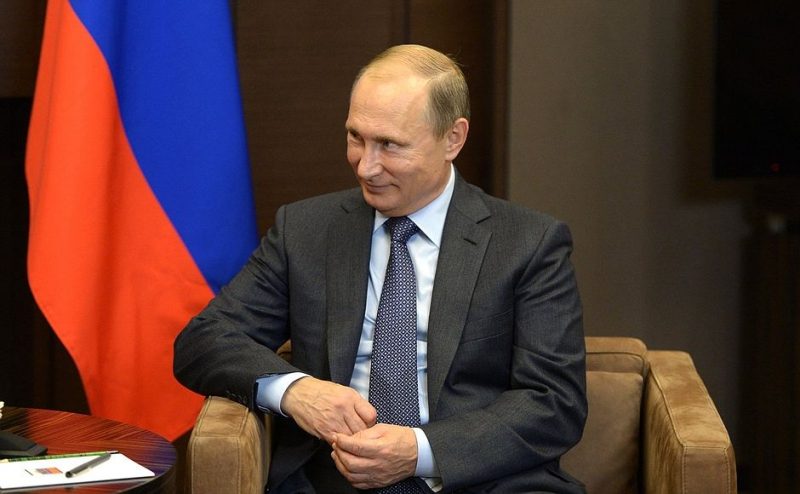 Российский бизнесмен троллит Путина: опять "всех переиграл" — капиталы бегут, экономика падает