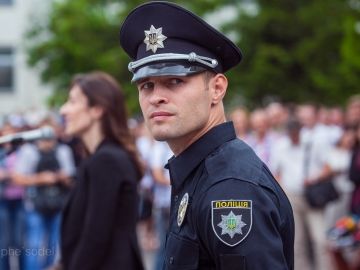 Фацевич пообещал, что копов перевооружат и переоснастят