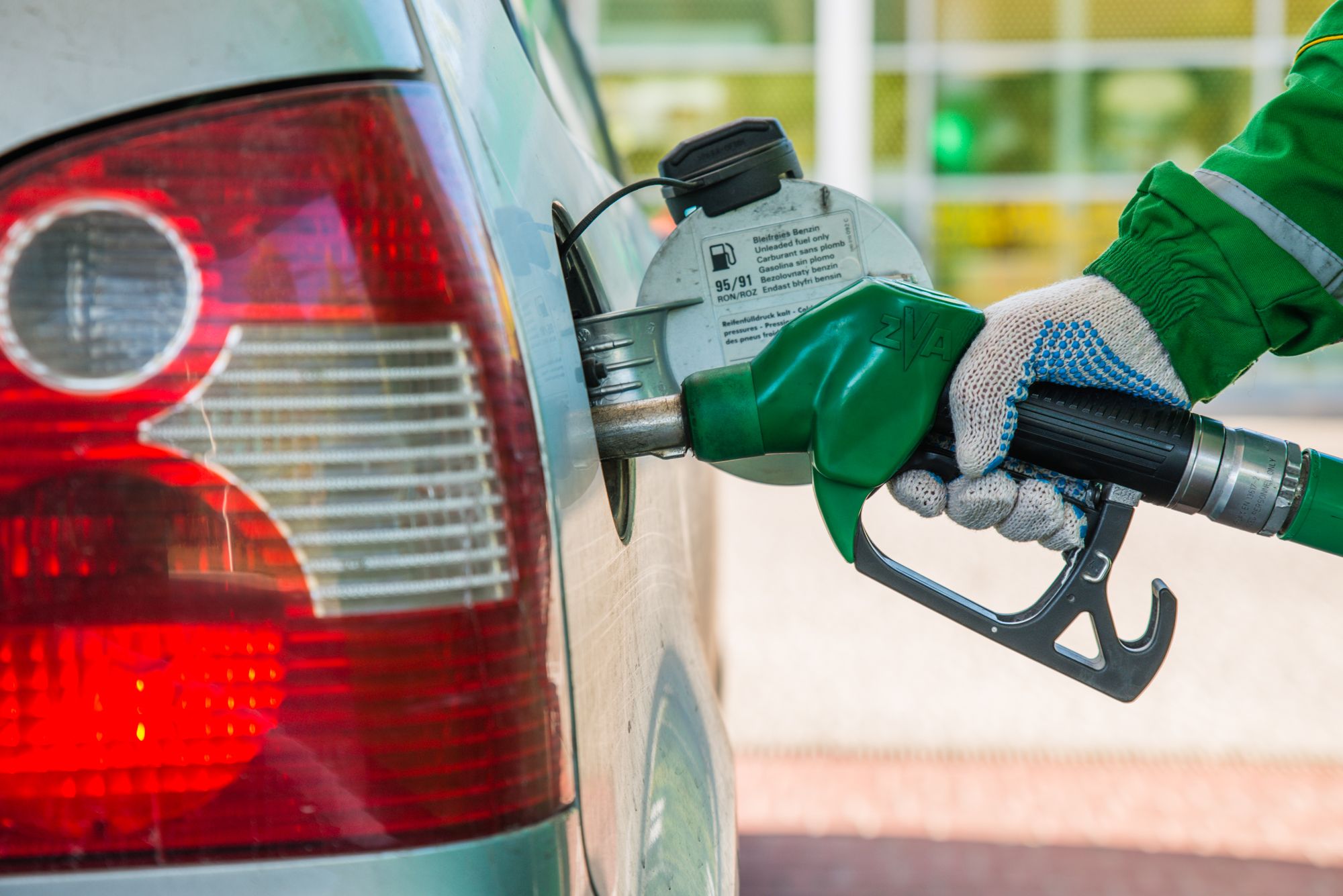 Под 40 гривен за литр бензина: в Украине подскочили цены на АЗС