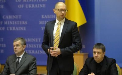 Яценюк пообещал выплаты пострадавшим активистам Евромайдана