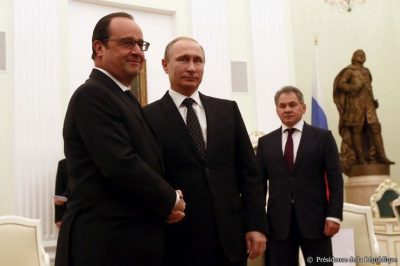 Обозреватель о визите Олланда в Москву: привез Путину огромный гарбуз