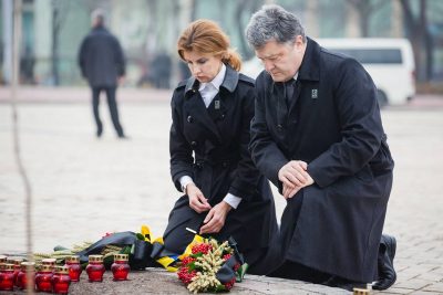 Голодомор является проявлением многовековой гибридной войны РФ против Украины — Порошенко