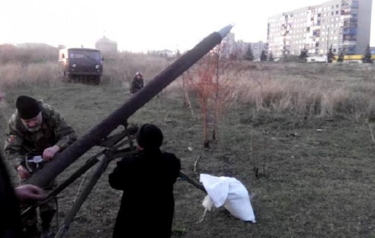 В Горловку боевикам пригнали партизанские "Грады" — разведка В Горловку боевикам пригнали партизанские "Грады" — разведка