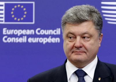Петр Порошенко требует, чтобы бюджет был принят в четверг, 24 декабря, а в пятницу, 25 декабря, Рада занялас Петр Порошенко требует, чтобы бюджет был принят в четверг, 24 декабря, а в пятницу, 25 декабря, Рада занялас