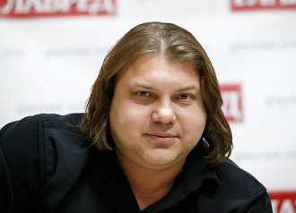 Влад Росс спрогнозував, що з 5 березня можна освідчуватися в коханні – Гороскоп на березень 2020 року