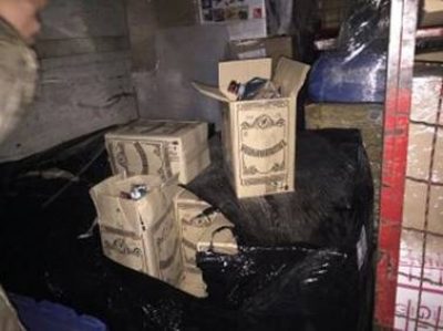 Боевиков оставили без водки: на Днепропетровщине перехватили 800 литров контрабанды