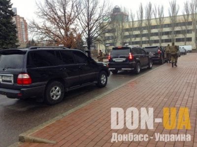 Бунт в ДНР: боевики требуют от главарей продать дорогие авто и купить лекарства от гриппа