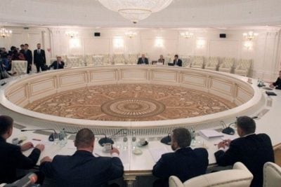 На переговорах в Минске Украине снова выдвинули ультиматум — СМИ