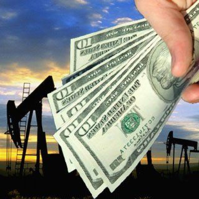 Мировые цены на нефть растут после сильного падения накануне