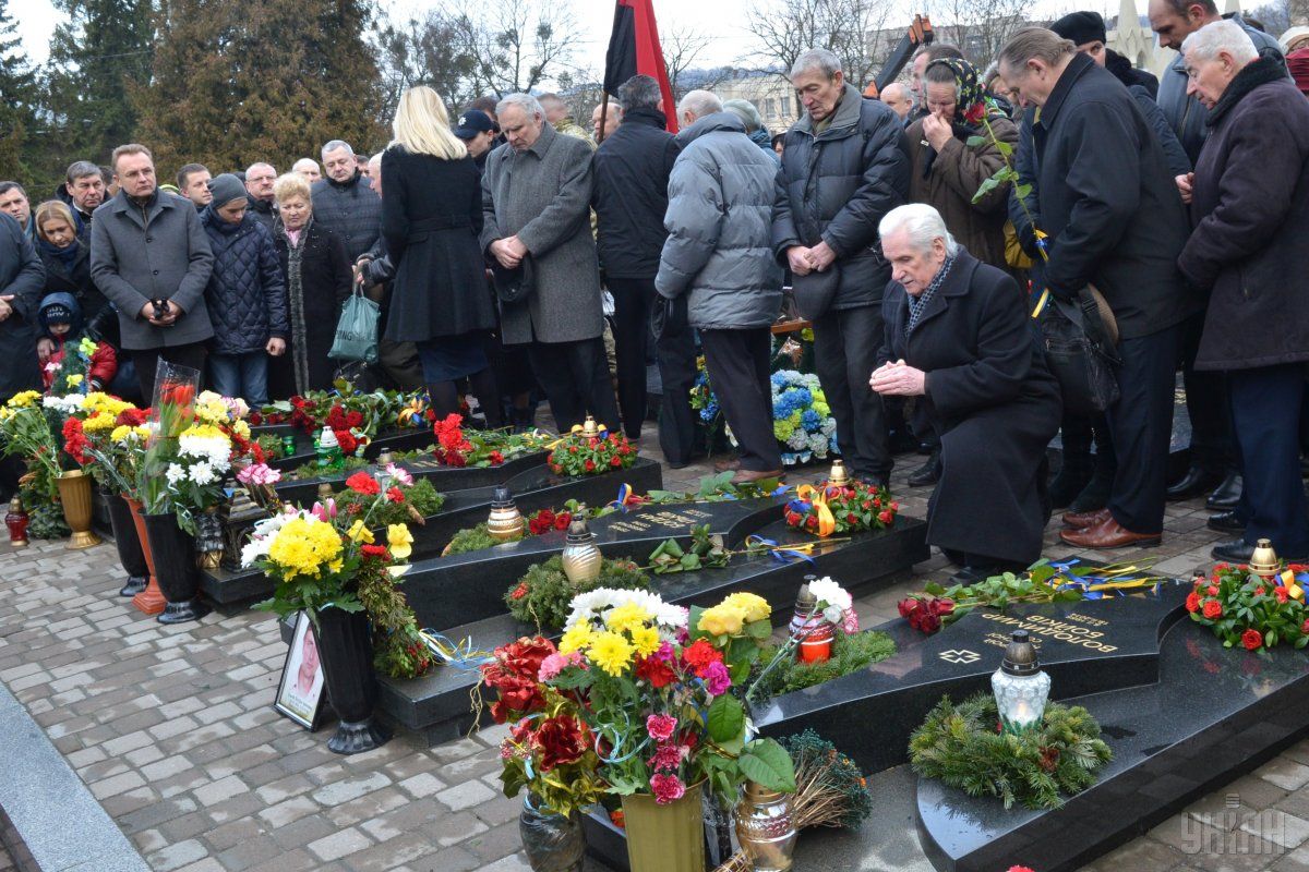 День гідності і свободи 2019 – вихідний чи ні, коли та святкові заходи День гідності і свободи 2019 – вихідний чи ні, коли та святкові заходи