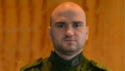 Боевики поставили титушку Боевики поставили титушку