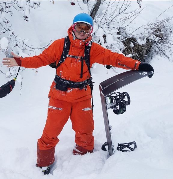 Саша Педан сломал сноуборд на отдыхе, опубликовано видео