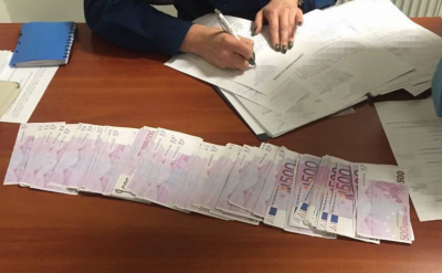 Евро в нижнем белье: в Харькове задержали контрабандистов с Донбасса, опубликованы фото