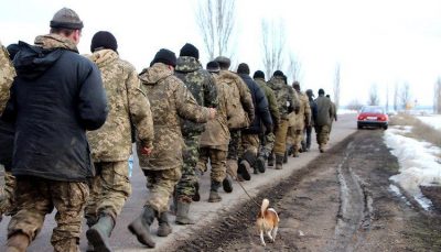 Пеший марш бойцов 53-й ОМБр Пеший марш бойцов 53-й ОМБр