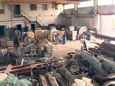 Разрушенный завод на Донбассе, иллюстрация