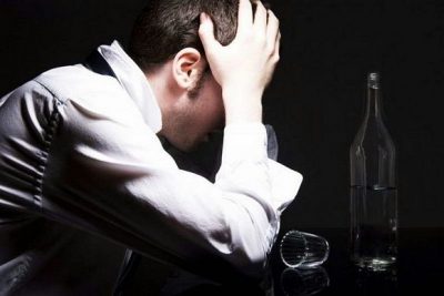 Несчастью помогли. Почему украинцы теряют счастье, спиваются и болеют