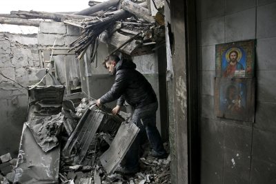 Разрушенная МАкеевка, иллюстрация Разрушенная МАкеевка, иллюстрация